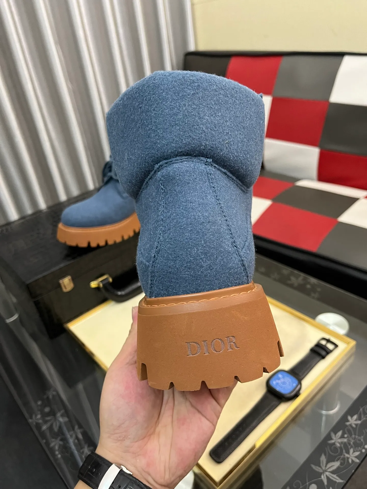 Men's shoes 💰: 540⌚️⌚️Dior top crafts Dior high-top boots counter synchronizes with the original factory configuration, original cowhide patchwork fabric imported from Italy, breathable and comfortable imported water-dyed cow lining, sole: original factory special original sole super comfortable, original factory with single goods high quality, you can enter and exit the counter at will, welcome to compare and synchronize with the counter, code number: 38-44